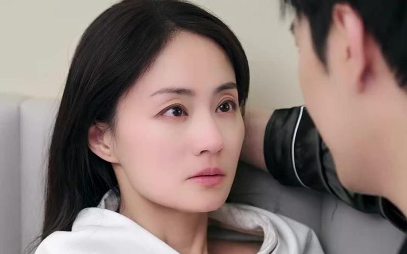 电影：贴身女侍卫的契约婚姻