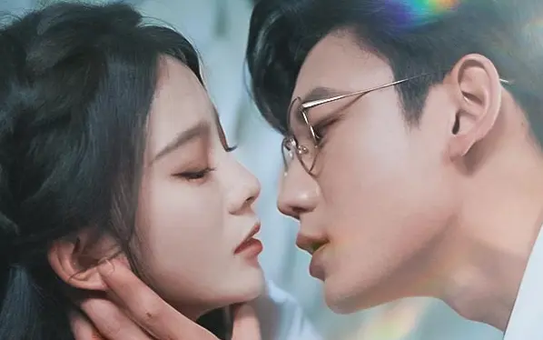 电影：相爱穿梭百年