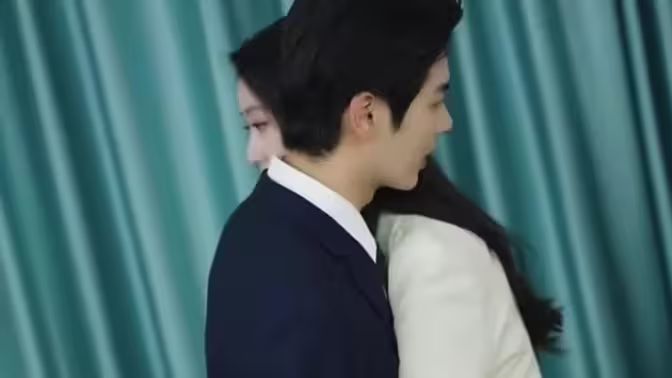 电影：重生后霍总娇宠藏不住了