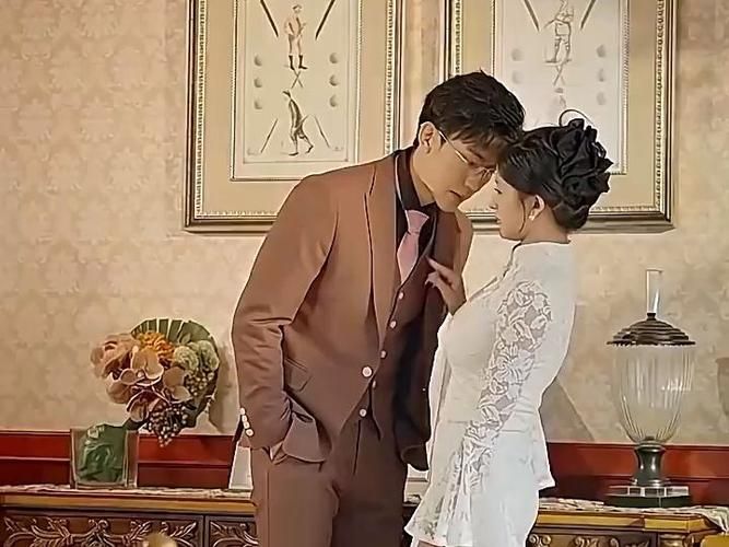 电影：恋爱脑她失忆了