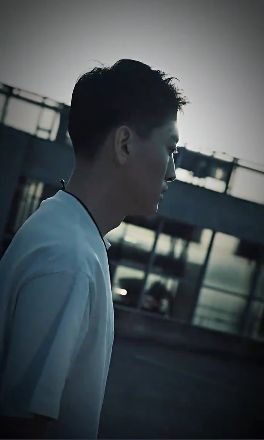 电影:跳楼后我成了绝世神医